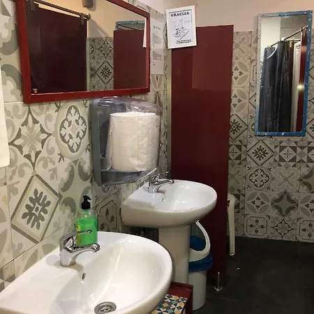 Хостел Lua Lua Palmas (adults Only) Лас-Пальмас-де-Гран-Канария